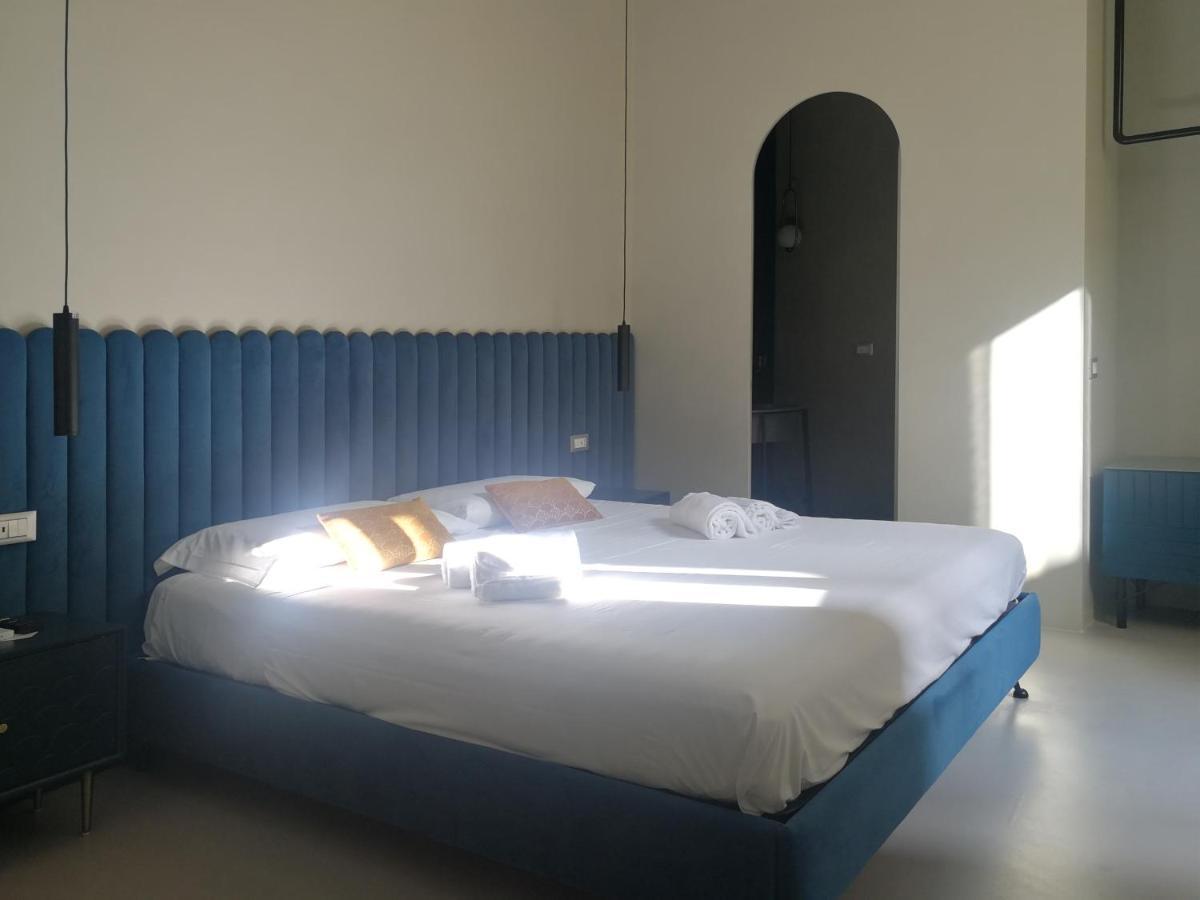 Luciani 33 Luxury Rooms Salerno Exterior photo