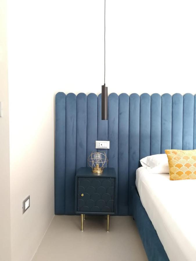 Luciani 33 Luxury Rooms Salerno Exterior photo