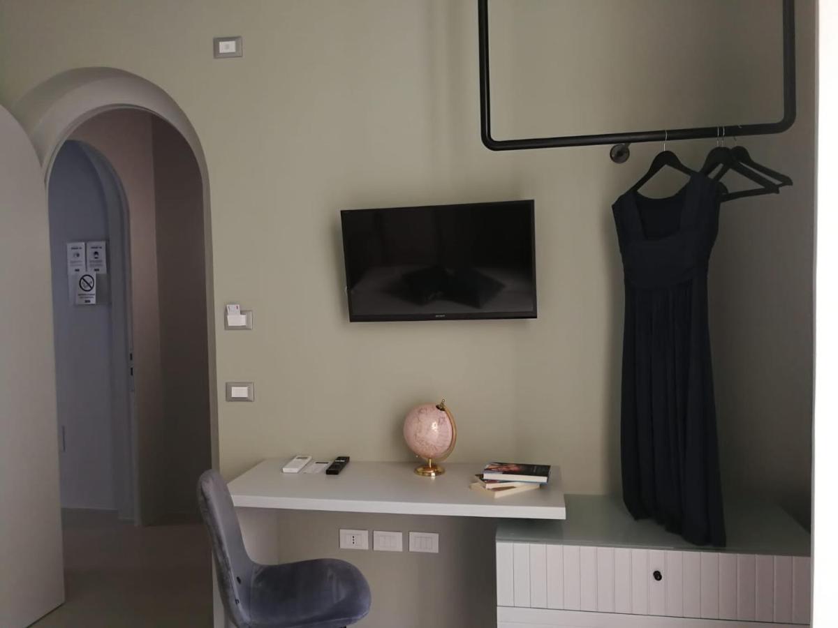 Luciani 33 Luxury Rooms Salerno Exterior photo