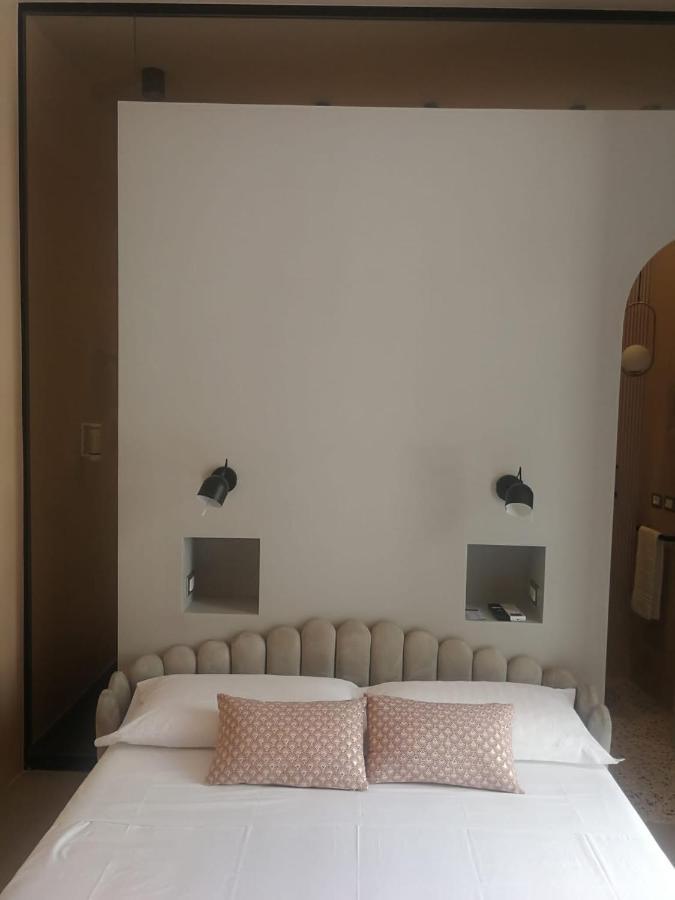 Luciani 33 Luxury Rooms Salerno Exterior photo